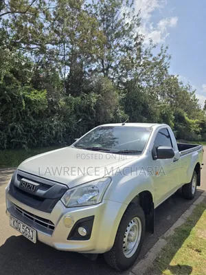 Isuzu D-MAX 2023 Silver
