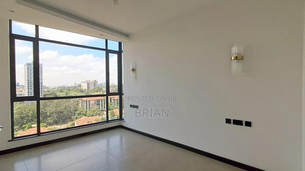 4bdrm Apartment in Riverside for rent