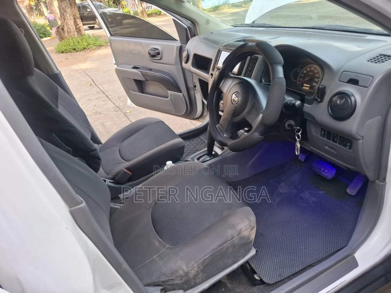 Nissan Advan 2012 White