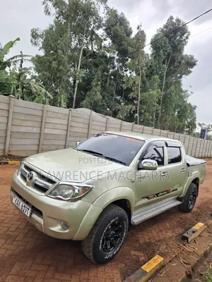 Toyota Hilux 2.5 D-4D 2007 Gold