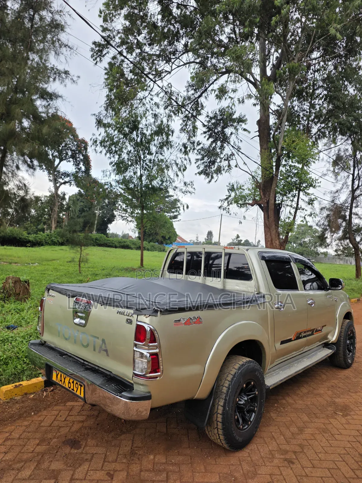Toyota Hilux 2.5 D-4D 2007 Gold