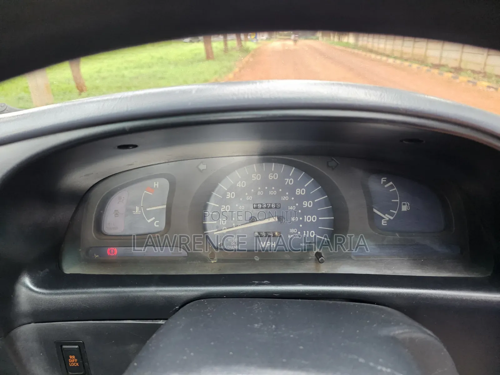 Toyota Hilux 2004 White