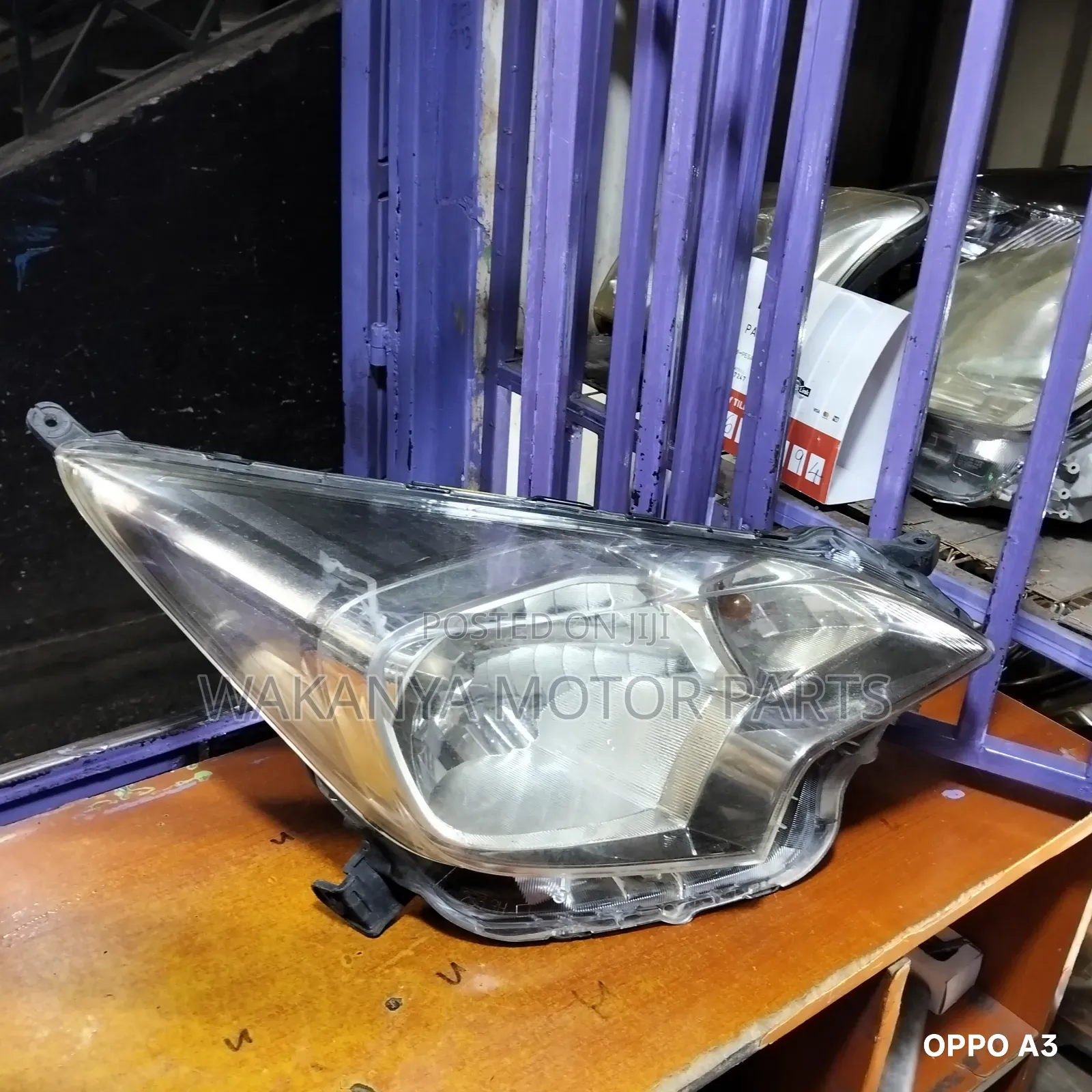 Toyota Ractis Non Xenon Headlamp, Model 2012/2013/2014. Clean Ex Japan