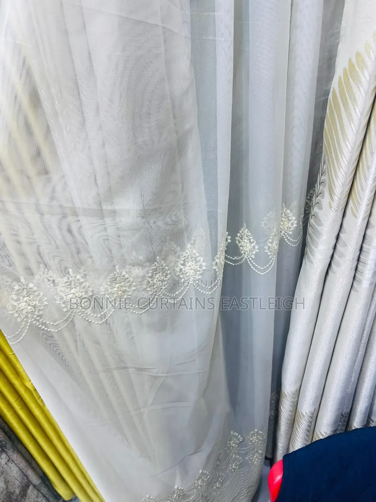 High Quality Sheers for Modern Dining Rooms