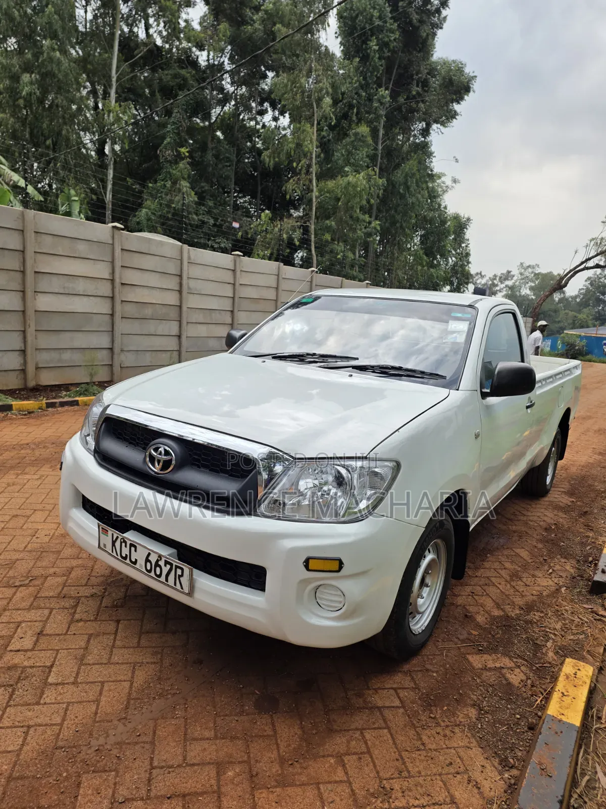 Toyota Hilux 2008 White