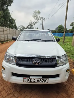 Toyota Hilux 2008 White