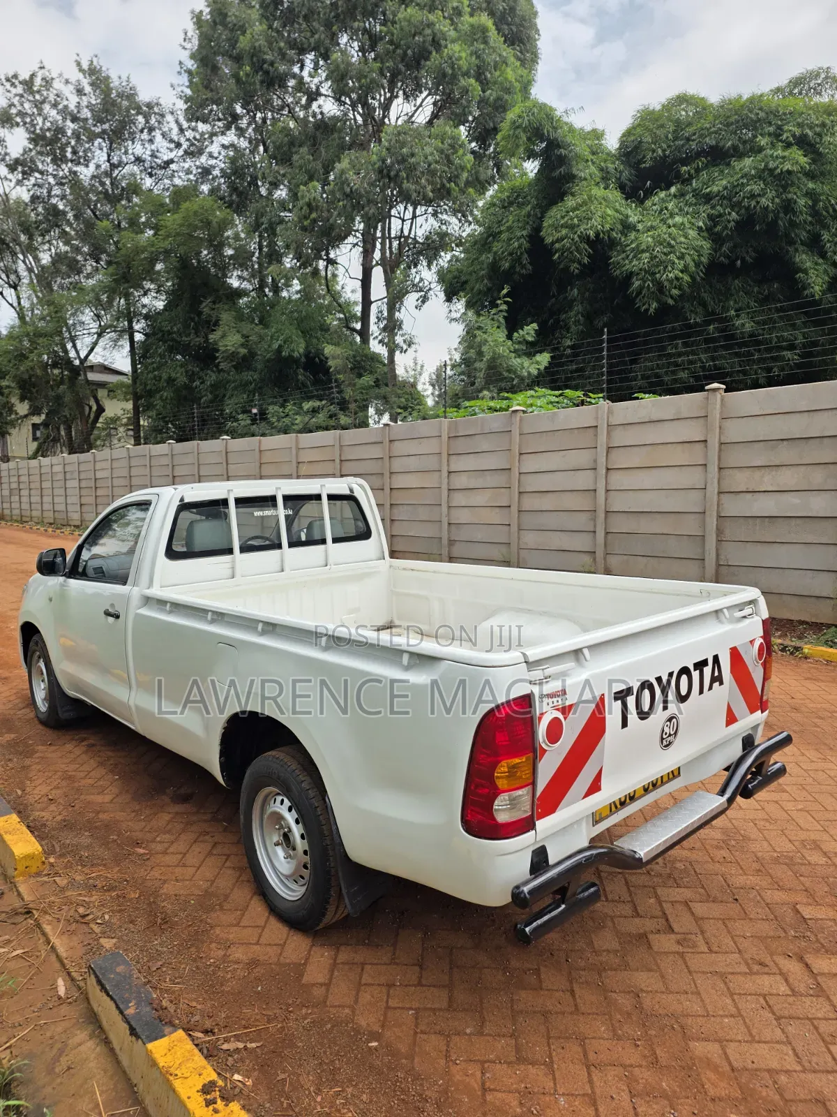 Toyota Hilux 2008 White