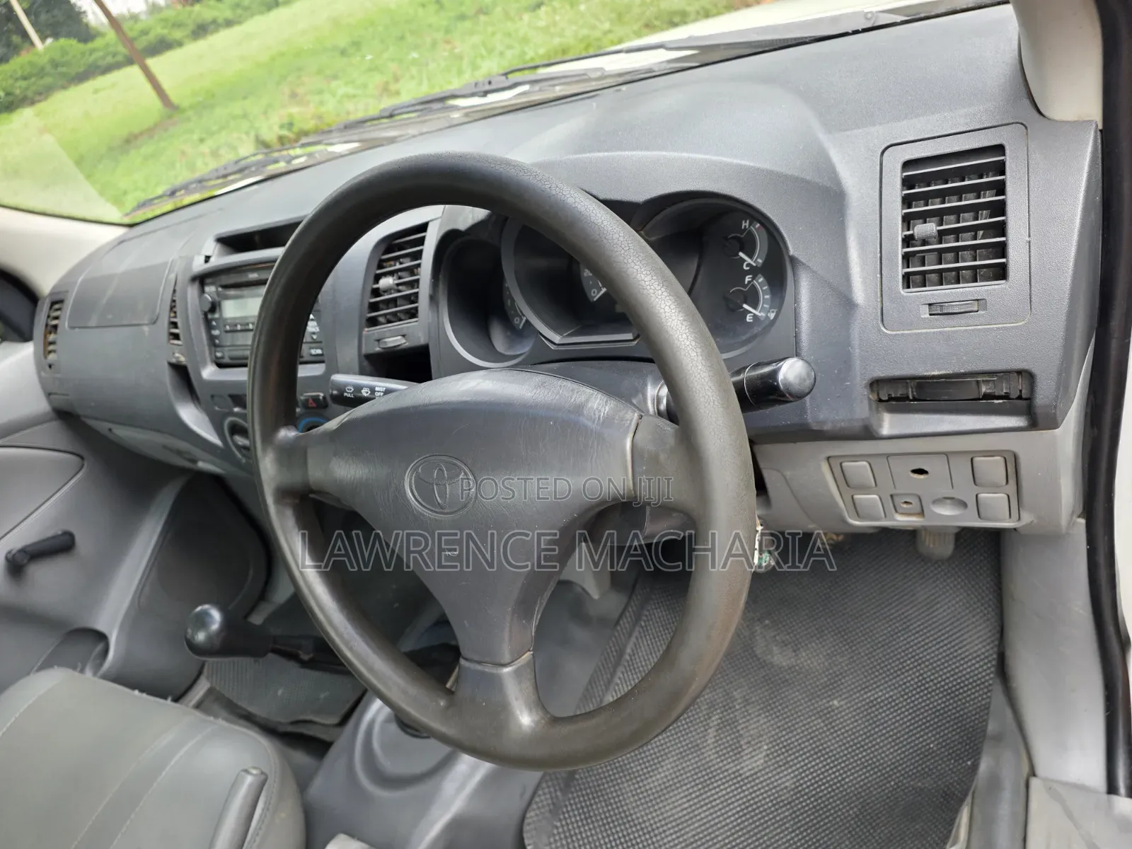 Toyota Hilux 2008 White