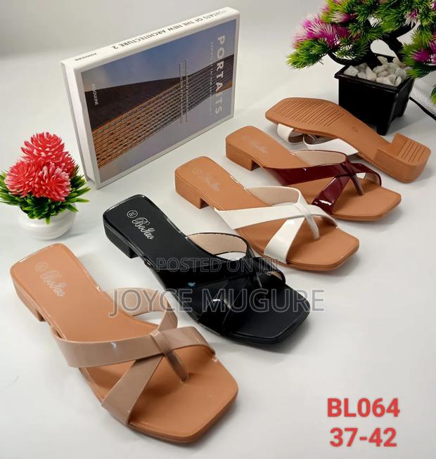I Sell Shoes - thumbnail 6