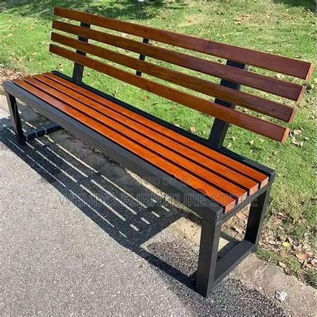 Luxury Wooden Garden Bench With Metal Frame
