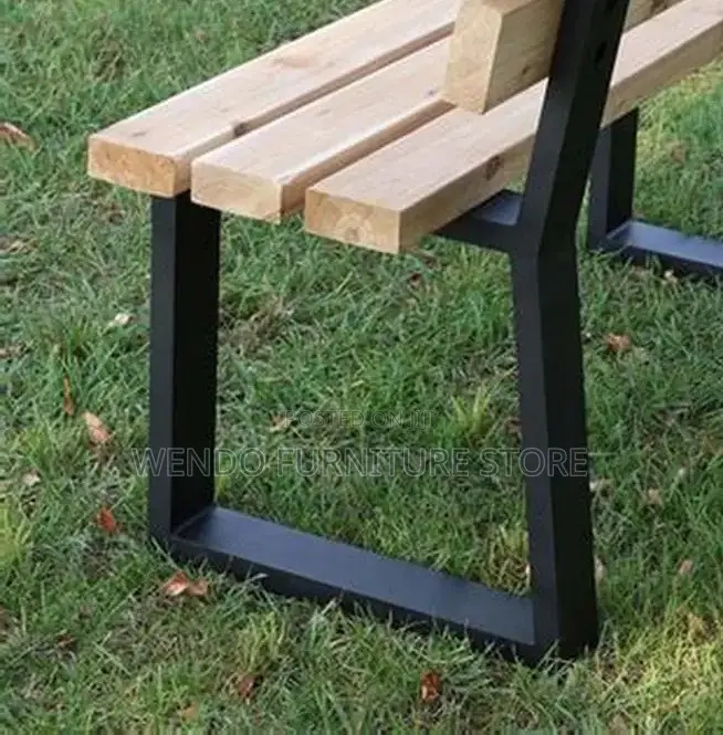Luxury Wooden Garden Bench With Metal Frame