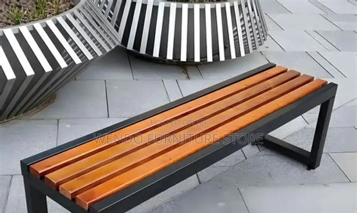 Luxury Wooden Garden Bench With Metal Frame