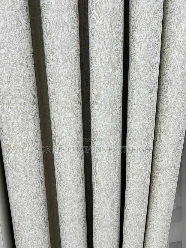 High Quality Curtains and White Sheers for Living Rooms