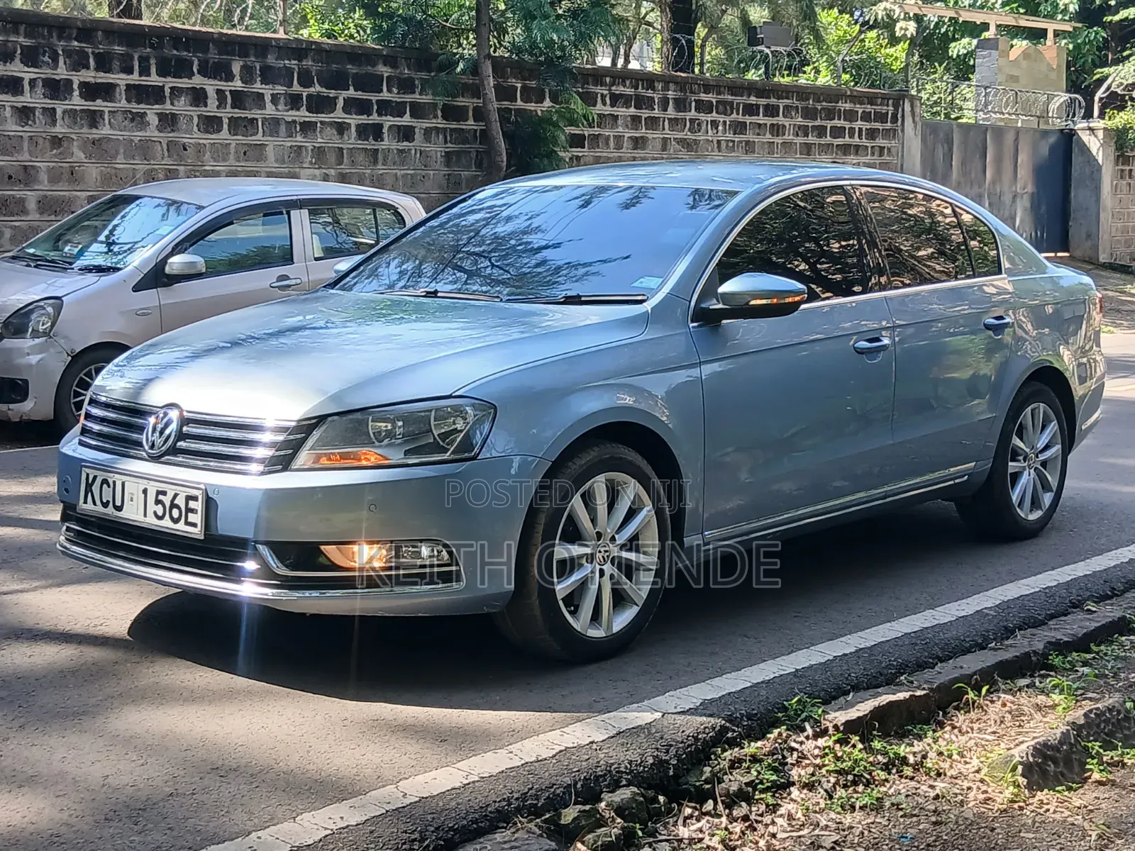 Volkswagen Passat 2013 Blue