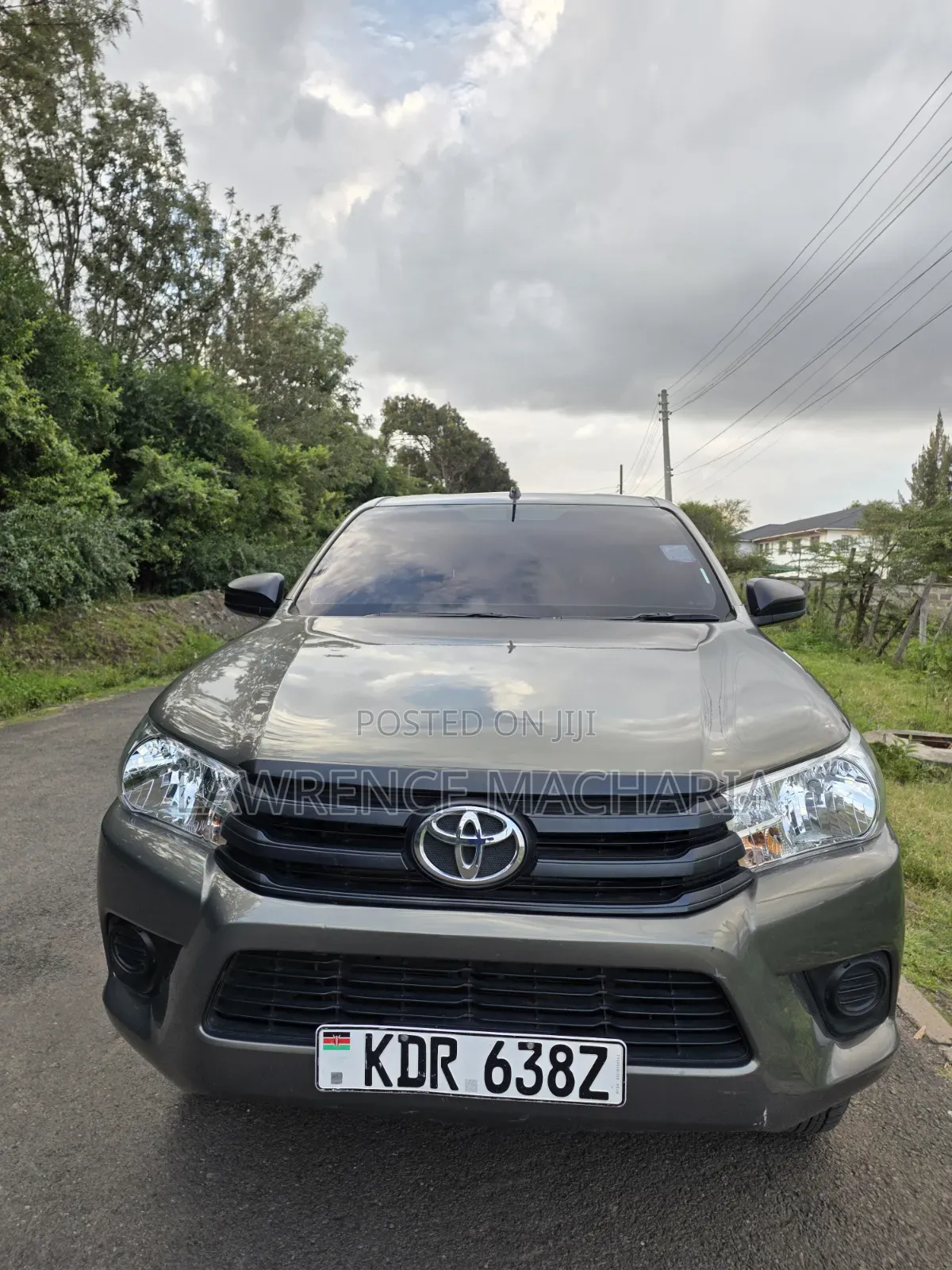 Toyota Hilux 2024 Gold