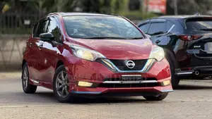 Nissan Note 1.2 Hybrid NISMO 2018 Red