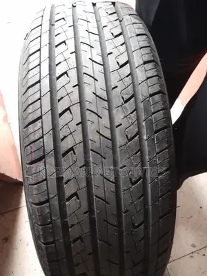 235/60r18 Goodrad 107h
