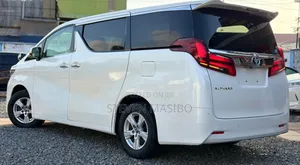 Toyota Alphard 2.5 Petrol FWD 2019 White