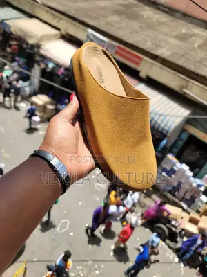 New Unisex Clogs