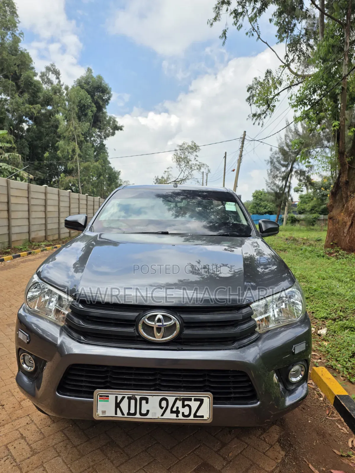 Toyota Hilux 2021 Gray