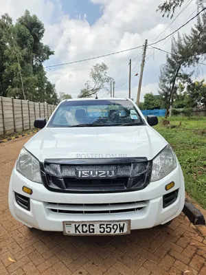 Isuzu D-MAX 2015 White