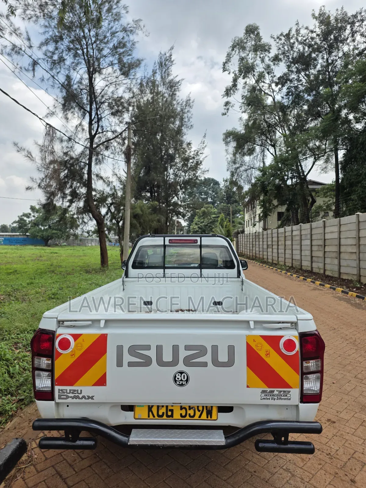 Isuzu D-MAX 2015 White