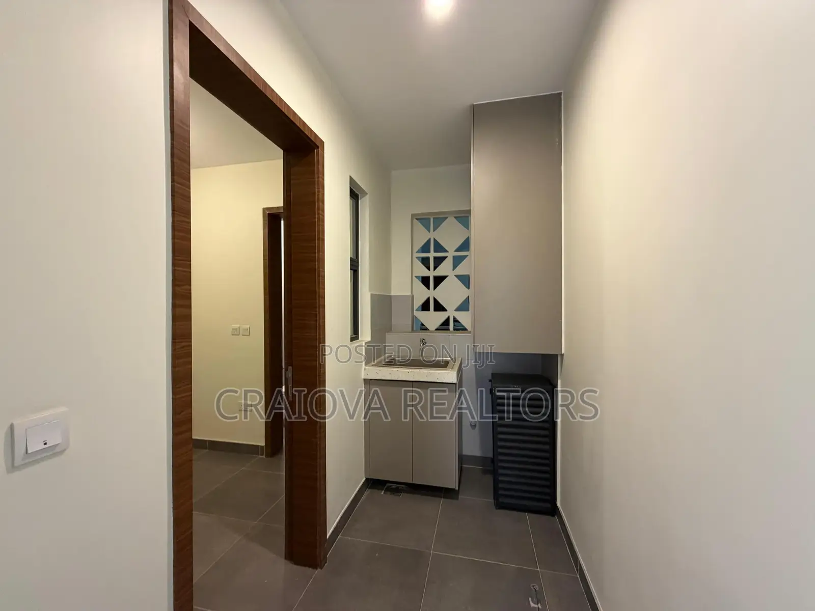 2bdrm Apartment in Riverside Drive for sale