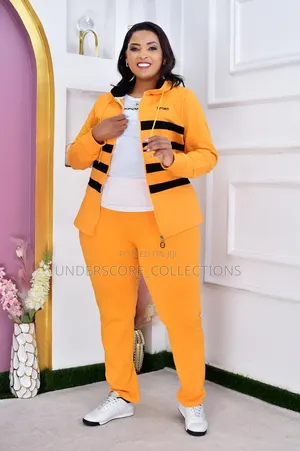 Unisex Adults Three in One Tracksuits