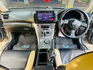 Subaru Legacy 2010 Silver