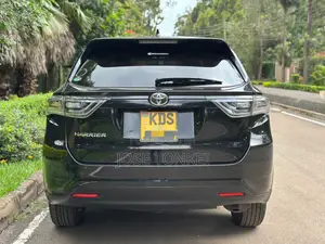 Toyota Harrier 2.0 2017 Black