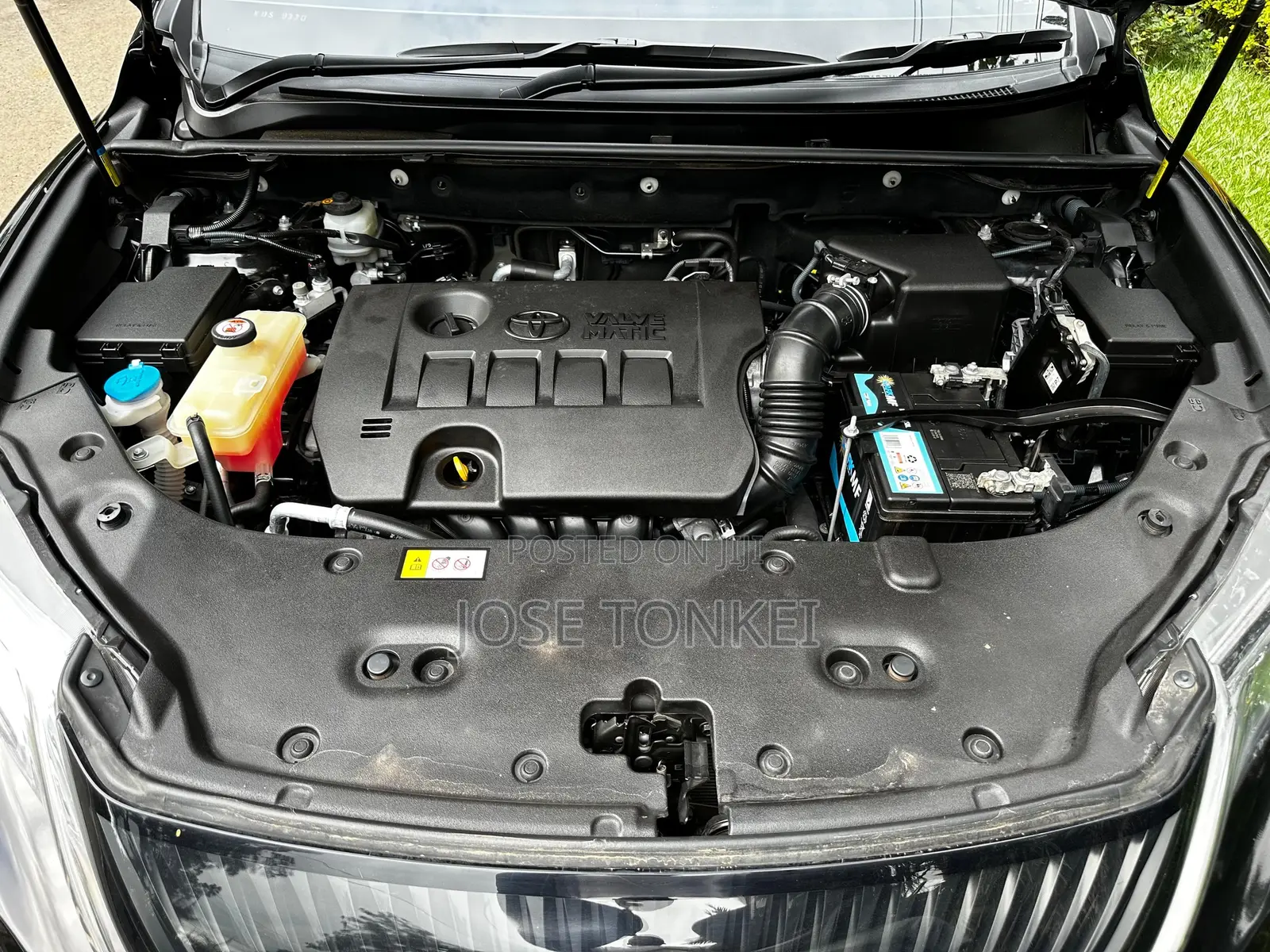 Toyota Harrier 2.0 2017 Black