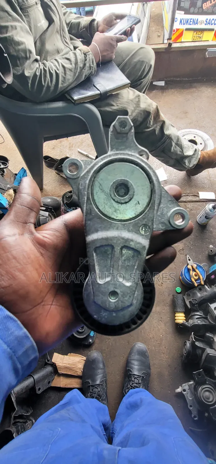 Toyota Belta /Vitz 1nr Tensioner