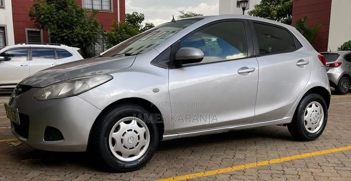 Mazda Demio 2011 Silver