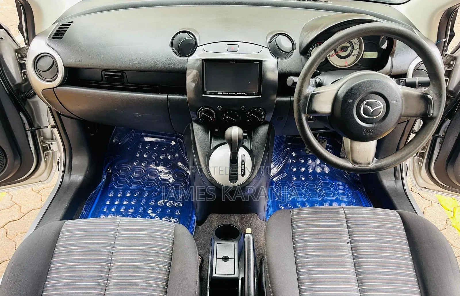 Mazda Demio 2011 Silver