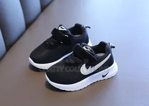 Black and White Unisex Sporty Kids Sizes 26 to 30