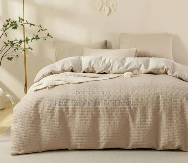 Beige 6 by 7 Waffle Weaving Poplin Luxury Soft Cotton Duvet Cover Set