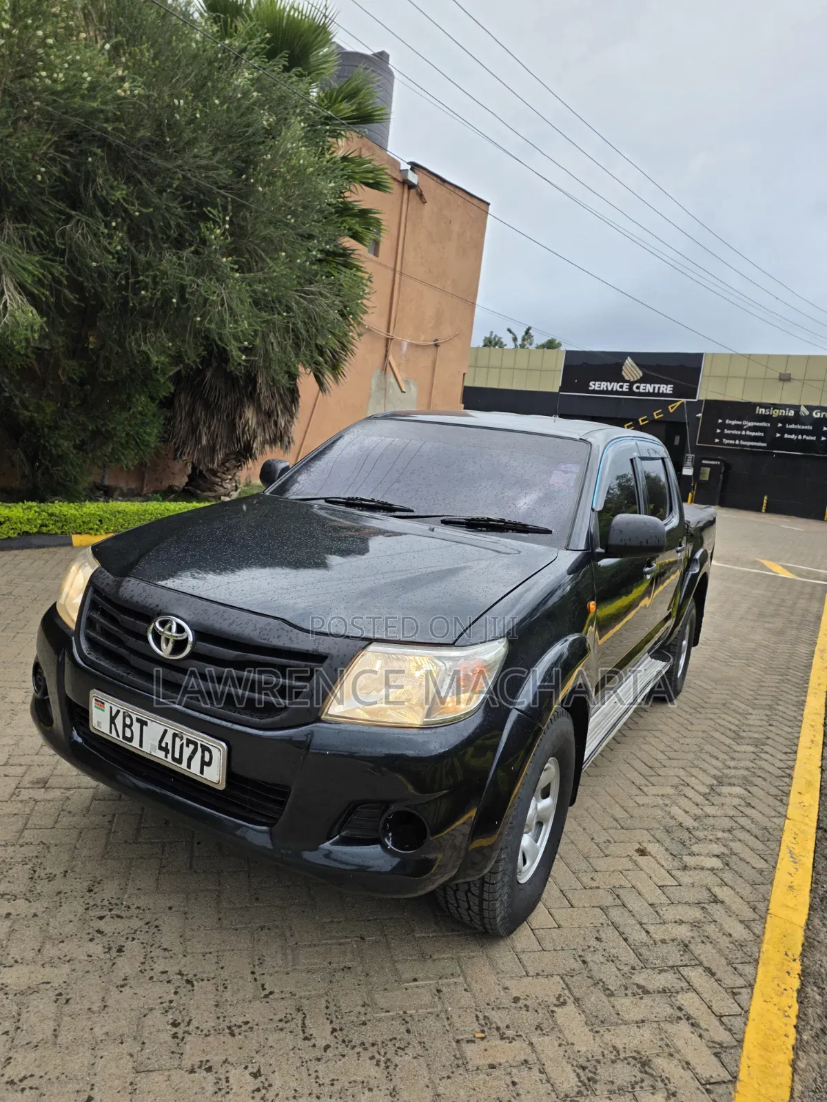 Toyota Hilux 2012 Black