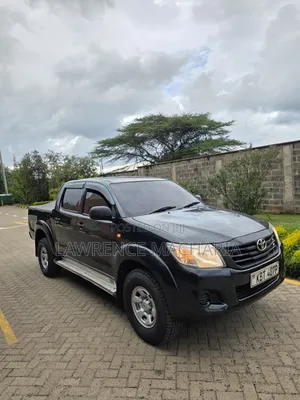 Toyota Hilux 2012 Black
