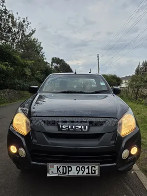 Isuzu D-MAX 2024 Gray