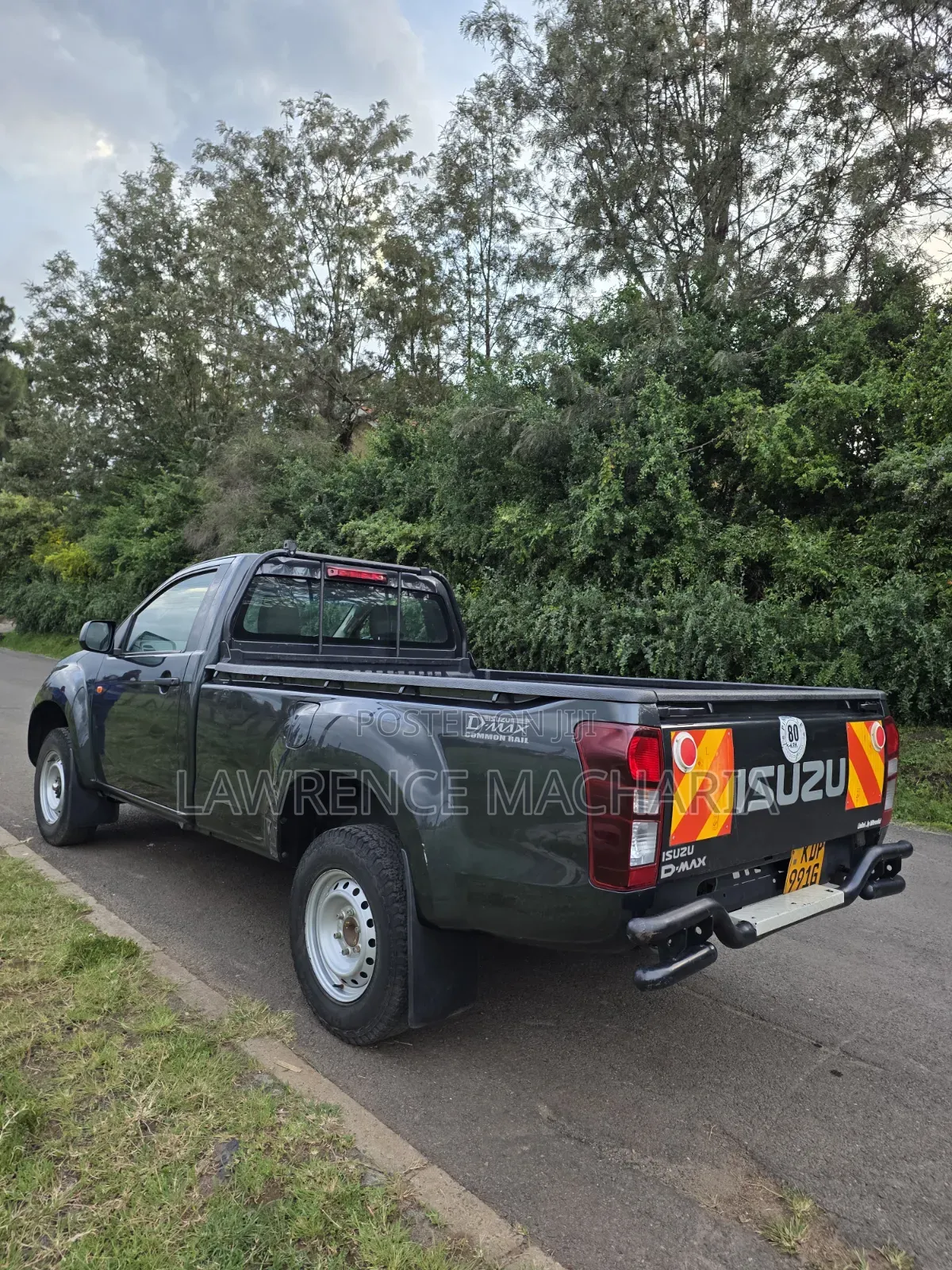 Isuzu D-MAX 2024 Gray