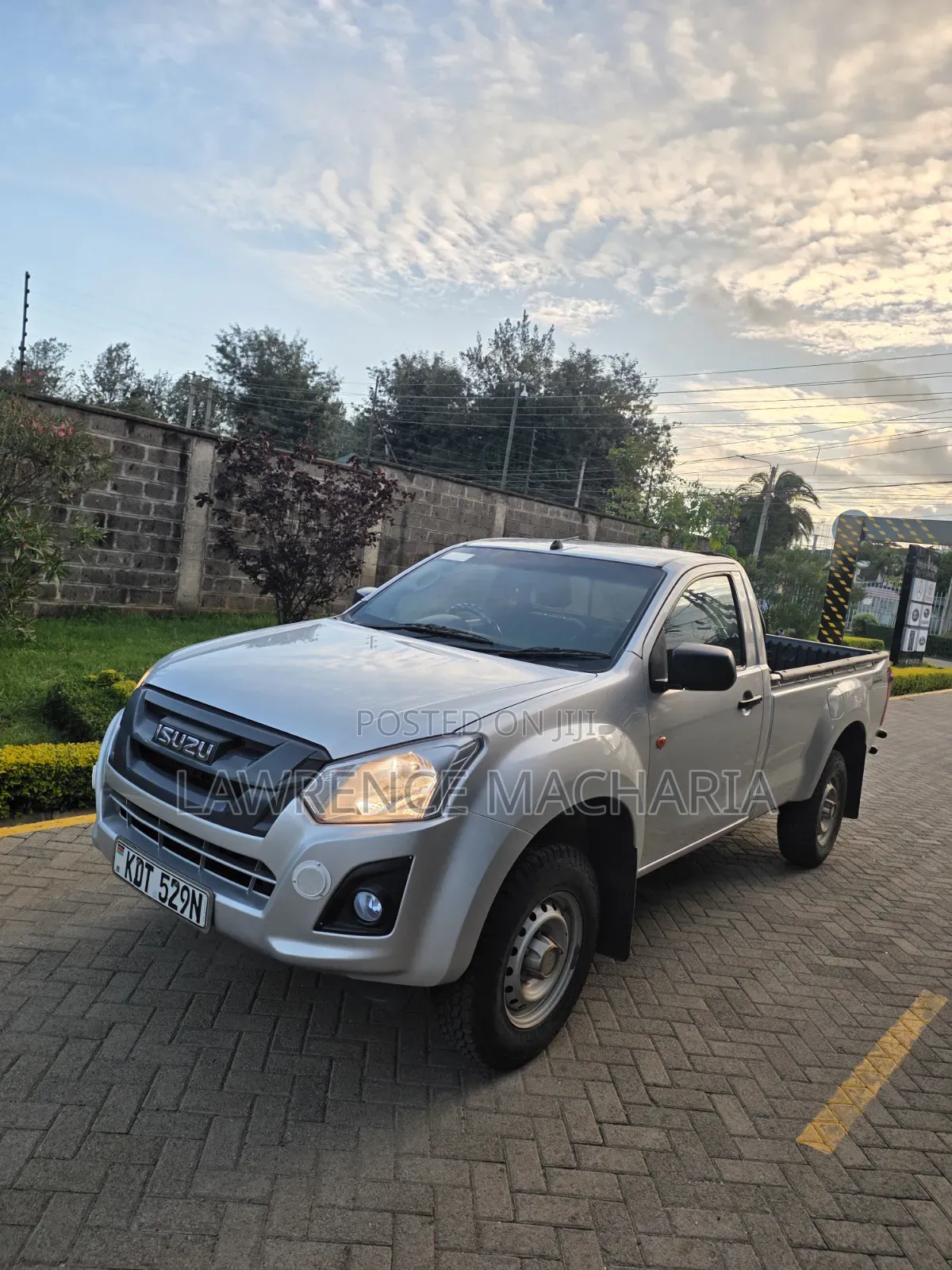 Isuzu D-MAX 2025 Silver