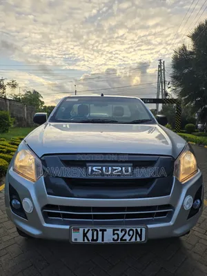 Isuzu D-MAX 2025 Silver