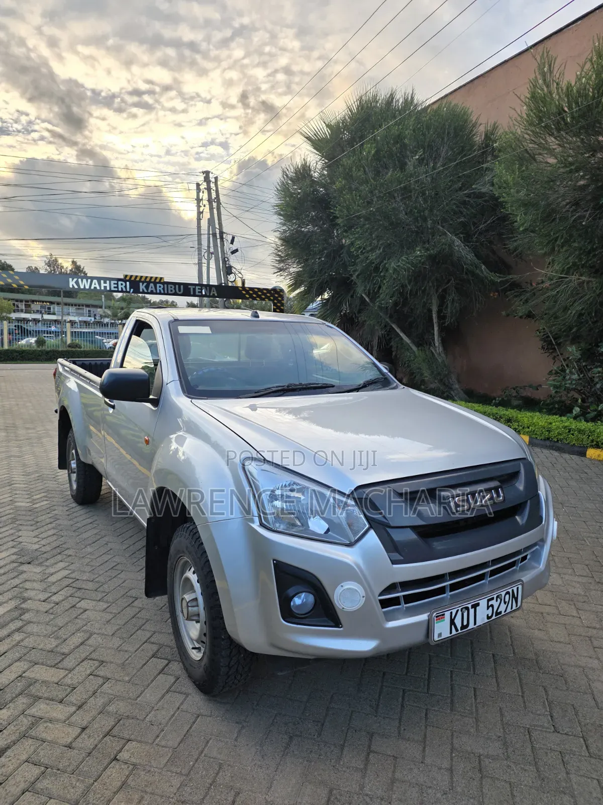 Isuzu D-MAX 2025 Silver