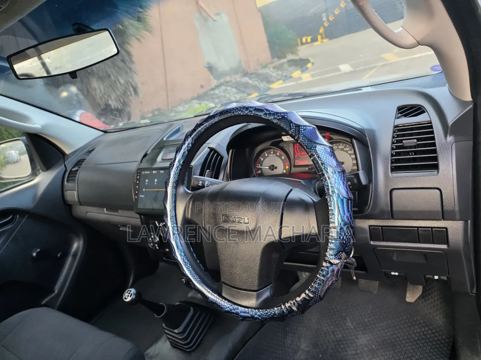 Isuzu D-MAX 2025 Silver
