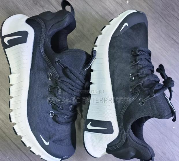 Nike Metcon Black and White Shoes Sz :37-45