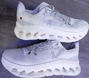 Qc on Running Cloudtilt Sneakers White Shoes 40-45
