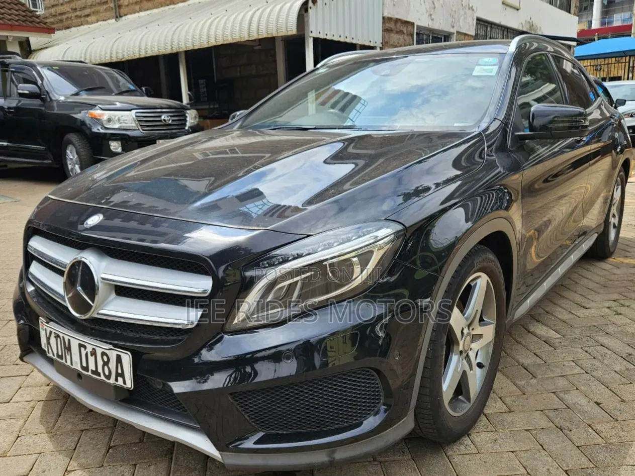 Mercedes-Benz GLA-Class 2016 Black
