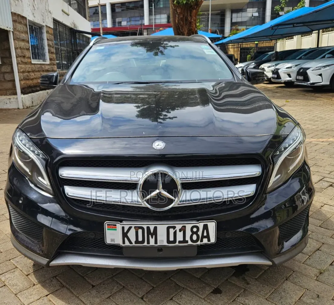 Mercedes-Benz GLA-Class 2016 Black