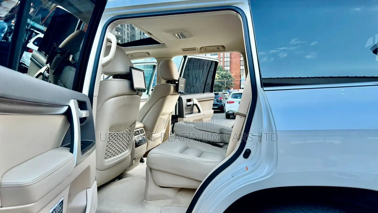 Toyota Land Cruiser 4.6 V8 ZX 2019 Pearl