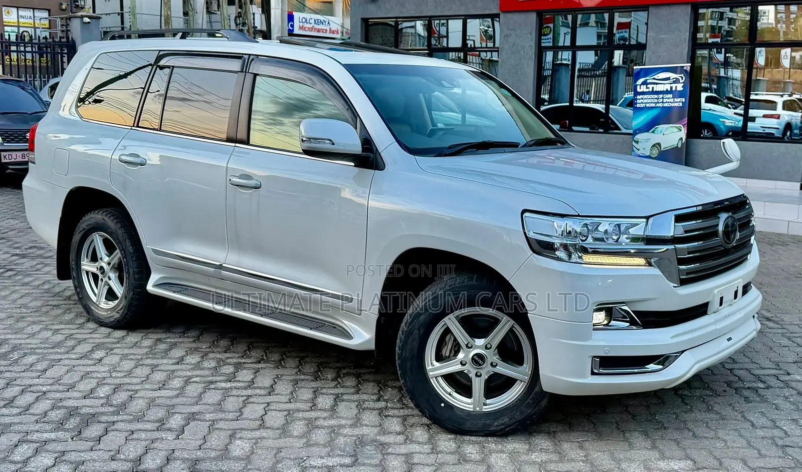 Toyota Land Cruiser 4.6 V8 ZX 2019 Pearl